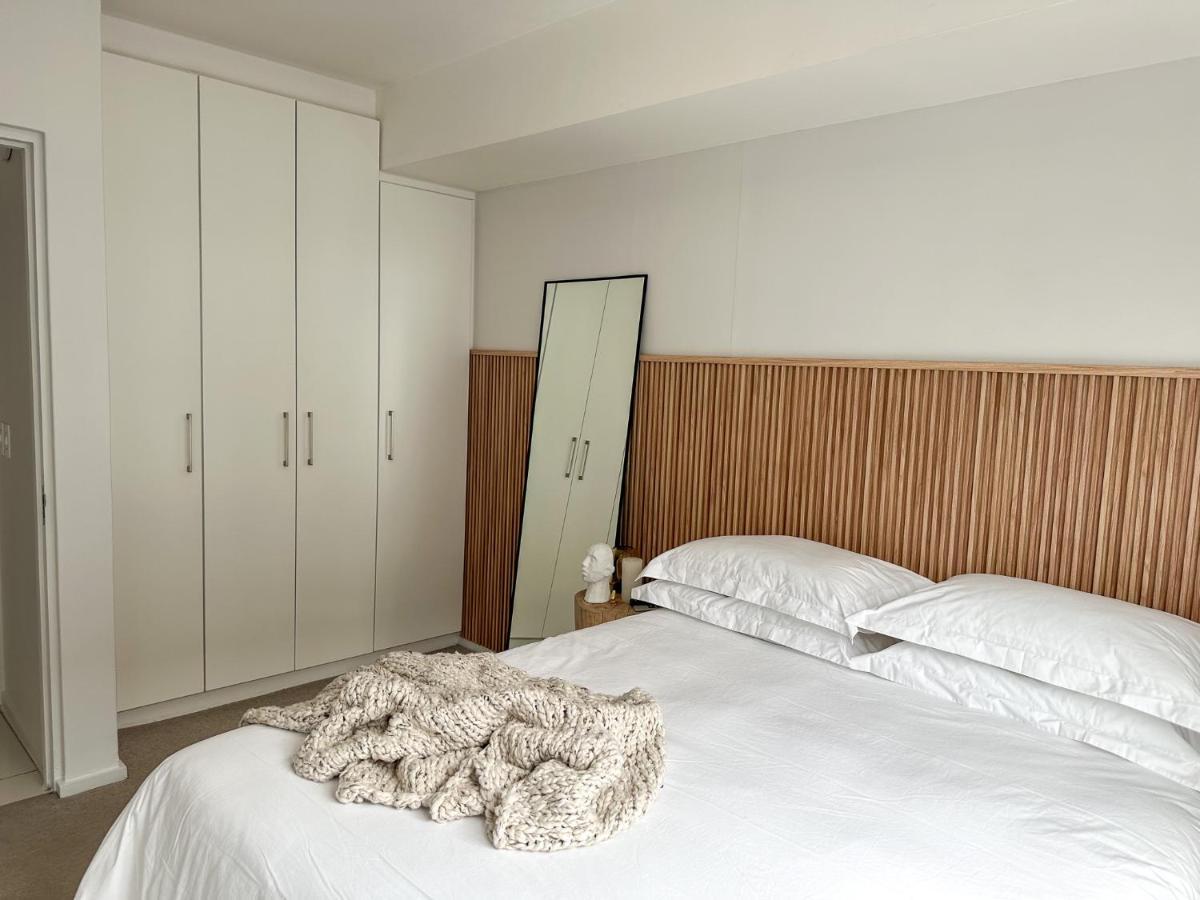 Luxury 1Br Green Point - Walk To Sea Point Promenade! Rooftop Pool, Secure Parking Cape Town Luaran gambar