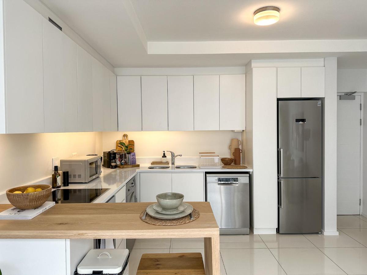 Luxury 1Br Green Point - Walk To Sea Point Promenade! Rooftop Pool, Secure Parking Cape Town Luaran gambar